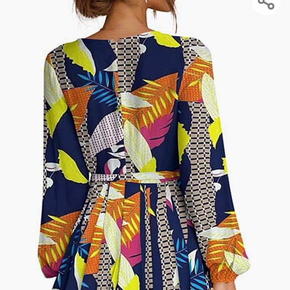 Women's Dress Deep V-Neck long sleeve - Picture 6 of 8